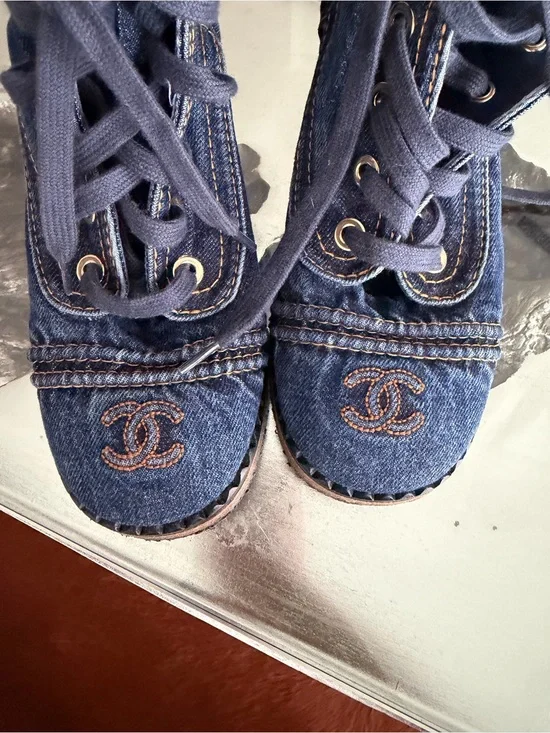 CHANEL combat Denim Lace-Up Sneakers in Dark Blue with Contrasting Stitching