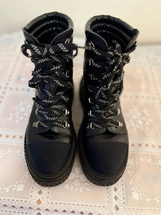 Chanel black women's boots size 7.5