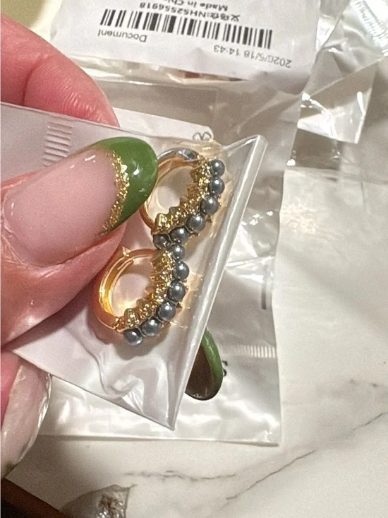 Gold-Tone Hoop Earrings with Gray Pearl Accents