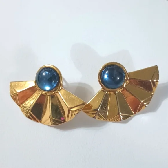 Avon gold pleated fan pierced earrings blue gem vintage