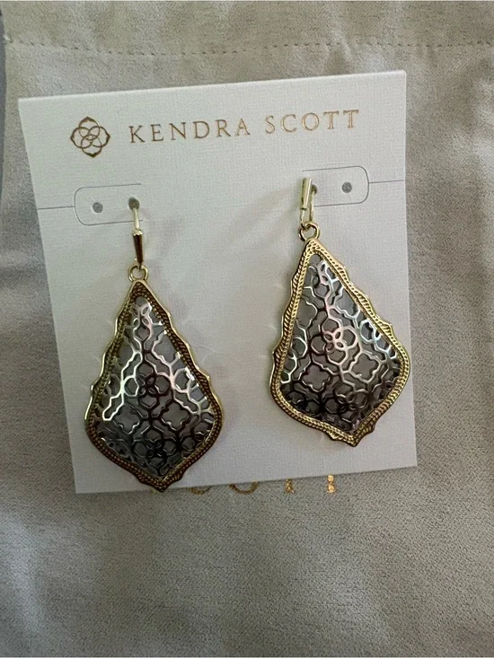 Kendra Scott Gold Threader Stick Earrings