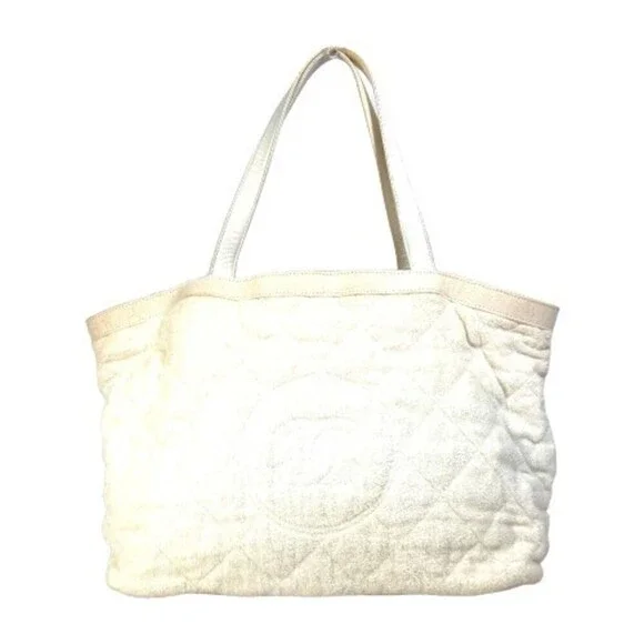 CHANEL White Leather Logo Shoulder Bag