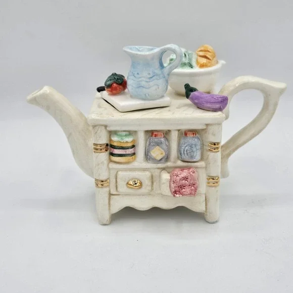 Delton Tiny Teapot Collectible‎ Miniature Porcelain Kitchen Island Vintage