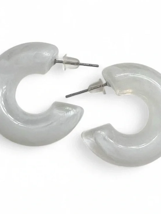 Bright white glossy opaque hoops earrings jewelry NWOT Y2K basic simple retro