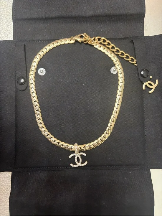 CHANEL CC LOGO NECKLACE GOLD TONE AUTHENTIC W/ BOX & RECEIPT