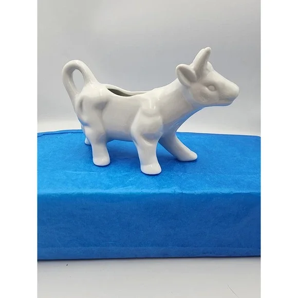 Pier 1 Imports White Porcelain Cow‎ Creamer Farmhouse Pitcher Glossy Finish