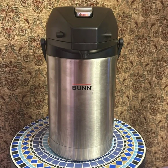 BUNN 2.5 Liter Lever-Action Airpot, Stainless Steel, 32125.0000