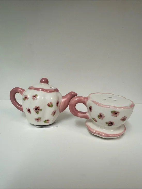 Cracker Barrel Pink and White Floral Mini Teapot and Cup Salt & Pepper Set