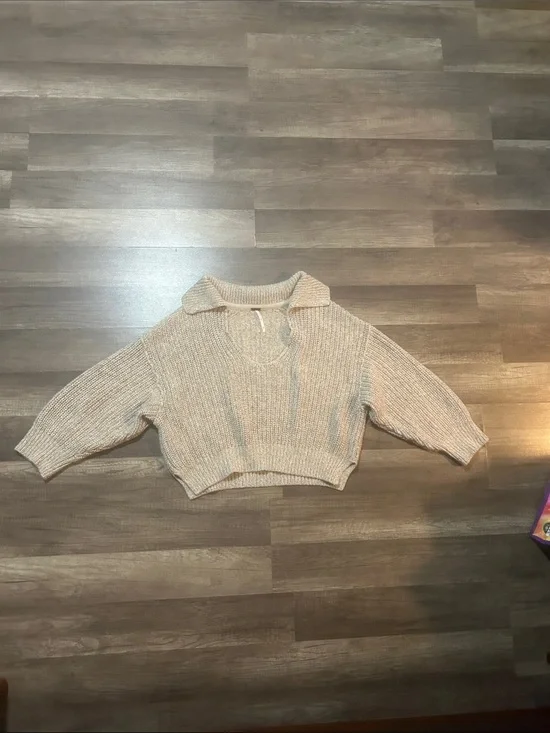 Free People Women’s Crop Collared V Neck Sweater Beige Size Extra Small xs