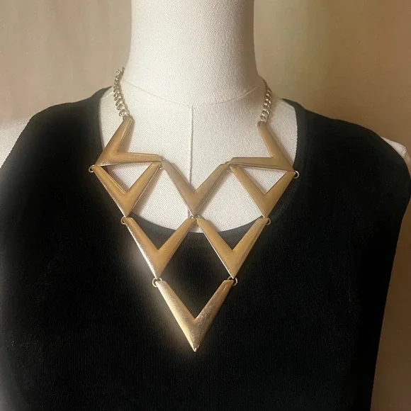 Vintage Gold Tone Geometric Chevron Statement Necklace Modernist Bib 19-22