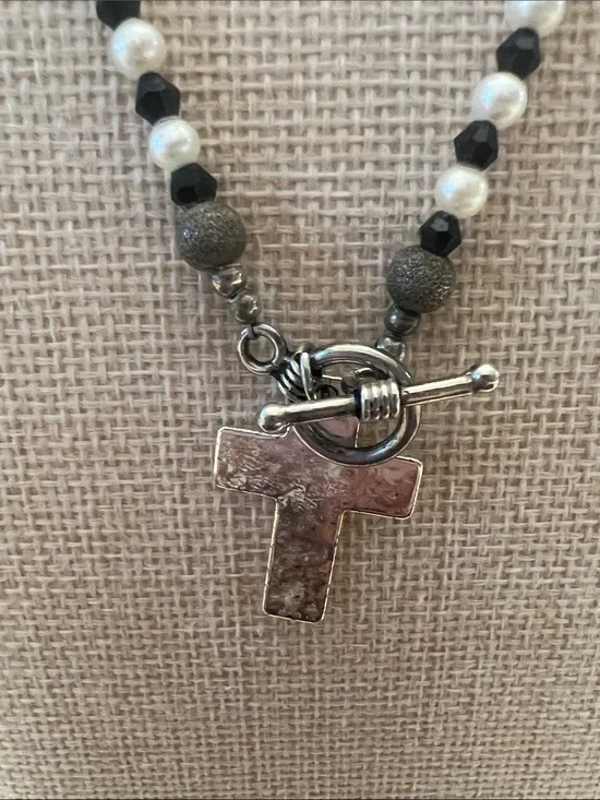Classic Sterling Silver Pearl and Black Bead Cross Pendant Necklace