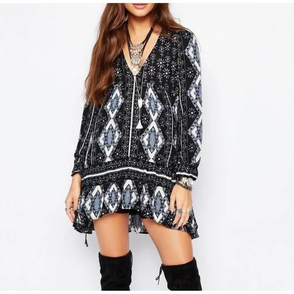 Free People Down By the Bay Tunic Diamond Boho Tunic Top‎ Black Blue Small