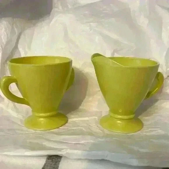Vintage Collectible Hazel Atlas‎ Yellow Milk Glass Chartreuse Sugar/Creamer