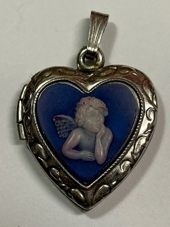 Vintage Sterling Silver Angel Blue Cameo Locket. 1.25 inches long