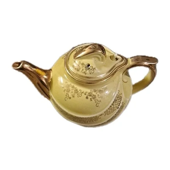Vintage HALL Ceramic tea pot #0799 PARADE/GLOBE Canary‎ Yellow 6 cup 1930's USA
