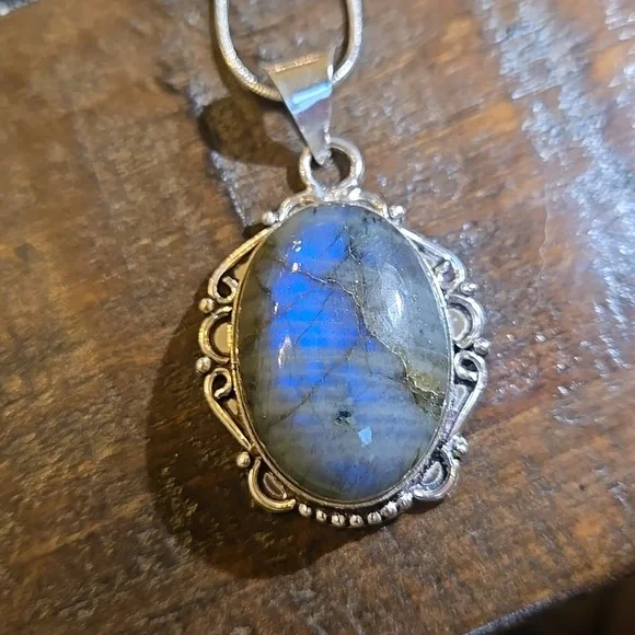 Labradorite Pendant