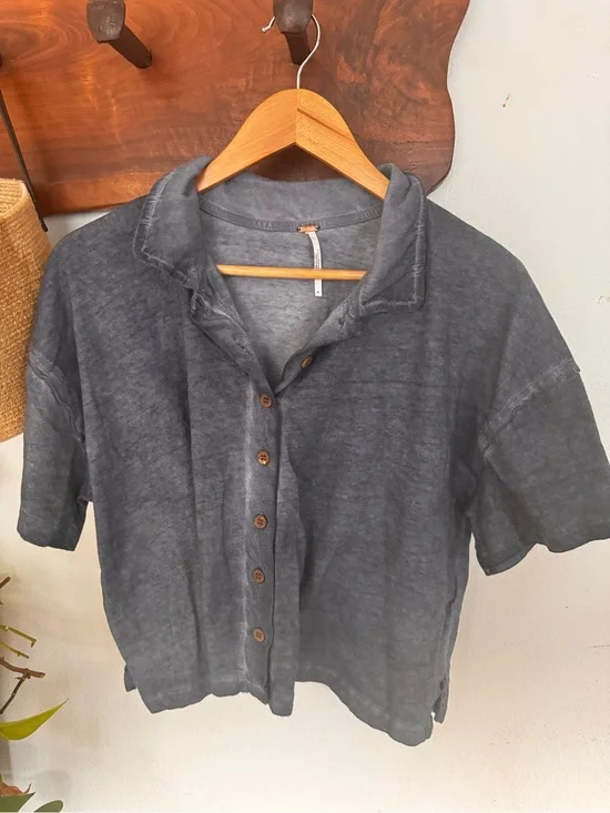 Free People 100% Cotton Button Front Polo Shirt Denim Wash M Coastal Minimalist