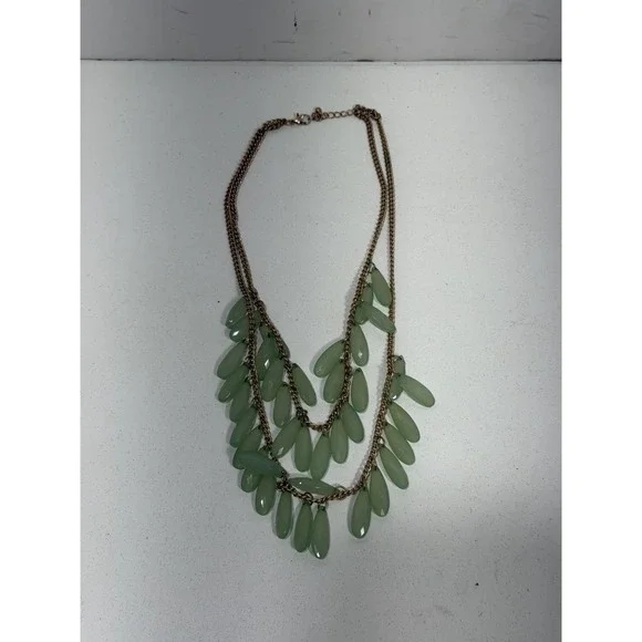 Fashion Jewelry Layered Necklace light sage green beads Teardrop Bead gold chain