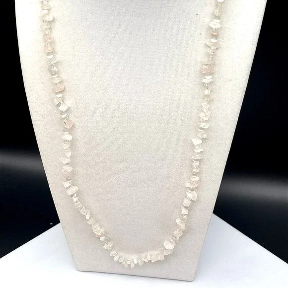 Vintage Genuine Natural Rose Quartz Tumbled Stone Chip Polished‎ Beaded Necklace