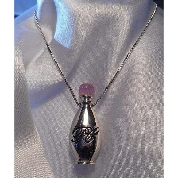 Avon Presidents Recognition Achievement Necklace, New Boxed