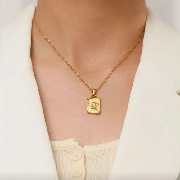Gold Chain Necklace Q604
