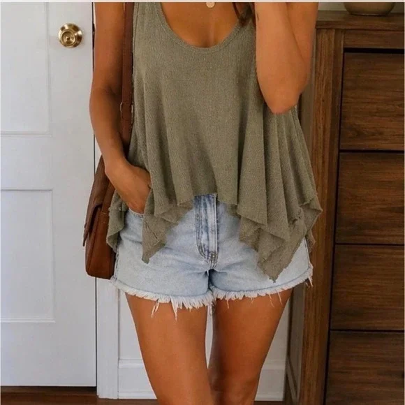 We The Free Tank la la Top Large Sage Green shark bite Handkerchief Hem  Knit