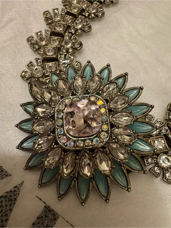 Zara Vintage 2013 Rhinestone Crystal Flower Statement Choker Necklace