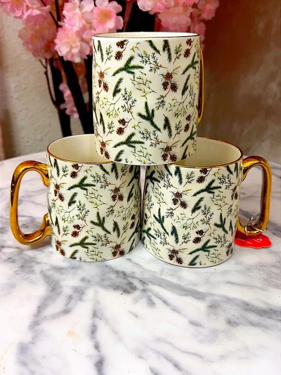 Floral Pinecone Ceramic Mug with Gold Handle - White/Green