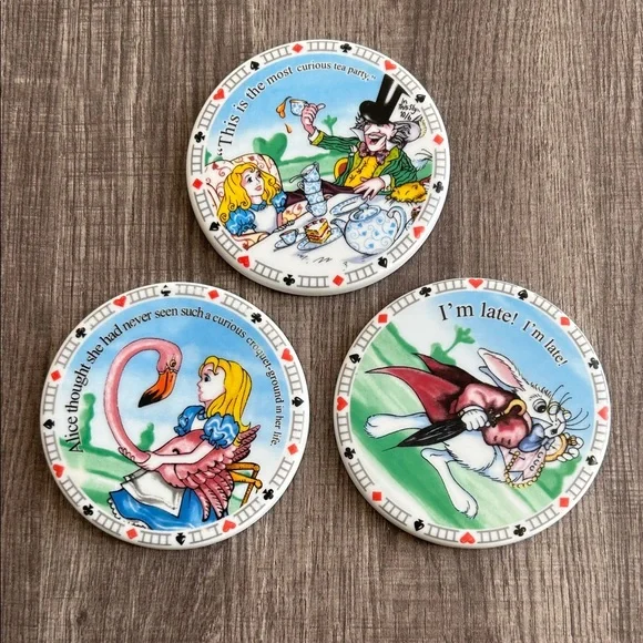 Alice in Wonderland Themed Coasters Set (3) Paul Cardew Design 2010 Disney Gift‎