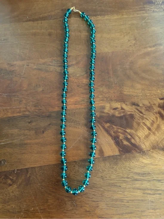 Elegant Green Bead Necklace - Women Jewelry