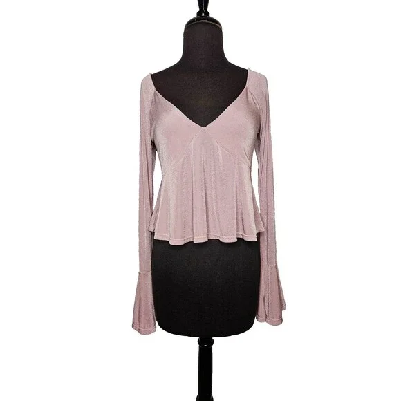 FREE PEOPLE V-Neck Bell Sleeve Top Medium Boho Cropped Purple Blouse Babydoll