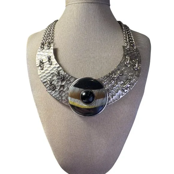 St. John Necklace Hammered Silver-Tone Chain Statement Collar Modernist Bib