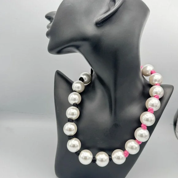Oversized Faux Pearl Statement Necklace Ribbon Tie ‎ Pink Black Satin 20mm Beads