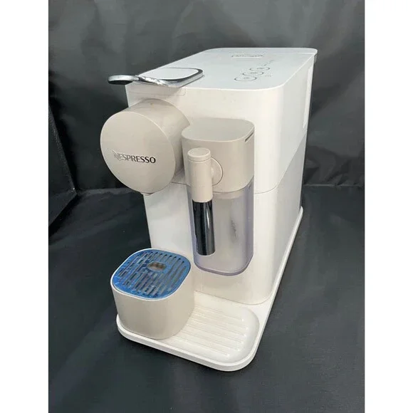 DeLonghi Nespresso Lattissima One Espresso/Cappuccino Machine with Milk Frother