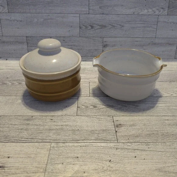 Vtg Imperial Stoneware Sugar Bowl with Lid And‎ Creamer Speckled Brown And White