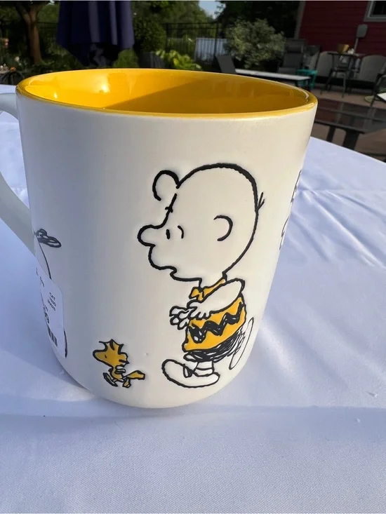 NWT Peanuts Gang Oversized Mug SET of 2 Charlie Brown Snoopy Woodstock 2026