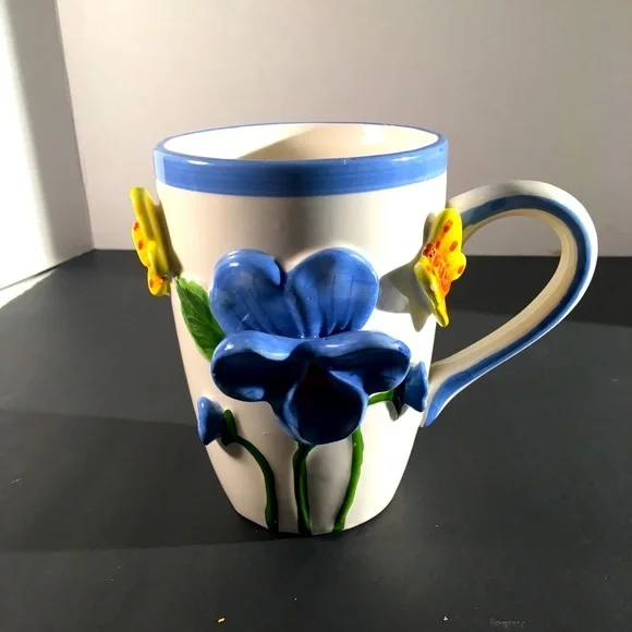Rare Vintage La Dolce Vita by Jig Designs Pansy Embossed Collection Mug