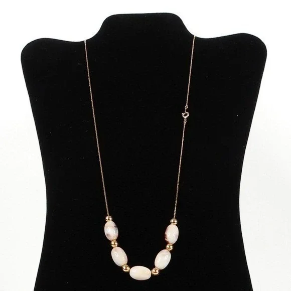 Vtg Gold Tone Chain Fashion Necklace with‎ Oval Agate Style Beaded Pendant 1980s