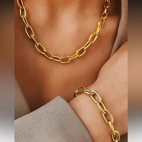 Chain Necklace and Bracelet Set A1388