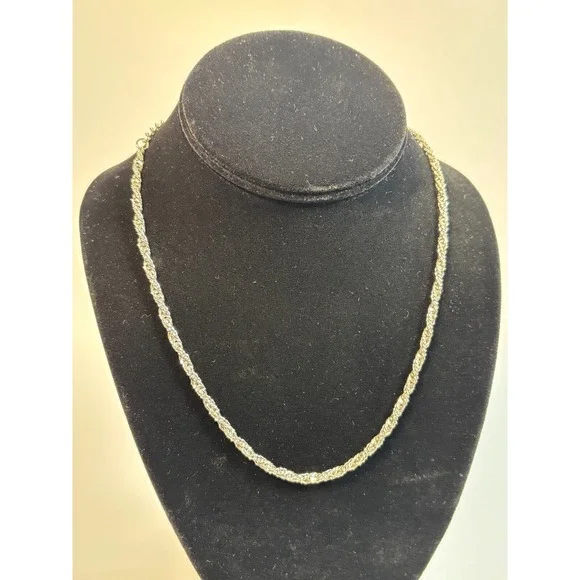 Vintage Necklace Silver Tone Delicate Chain‎ Signed Napier 16 inch