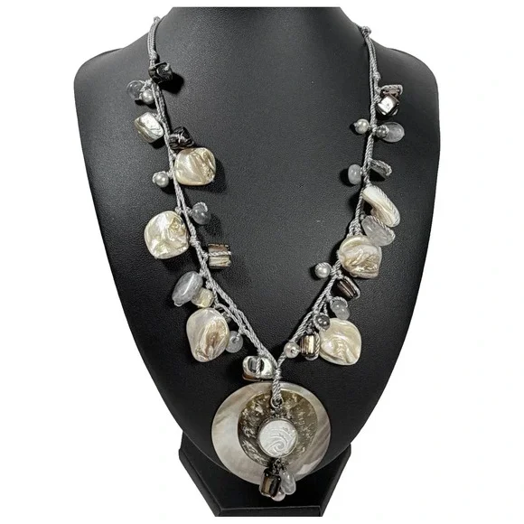 Silpada Necklace Boardwalk Sterling Silver Mother of Pearl Quartz Shell N2098