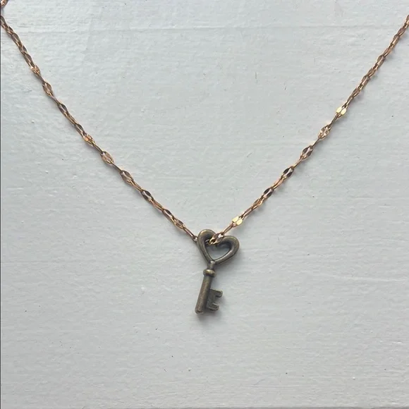 Gold Key Pendant‎ Necklace