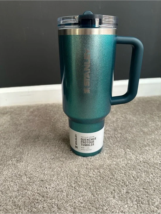 NEW Stanley Cup The Quencher ProTour Flip Straw Tumbler 40 oz Ponderosa Shimmer