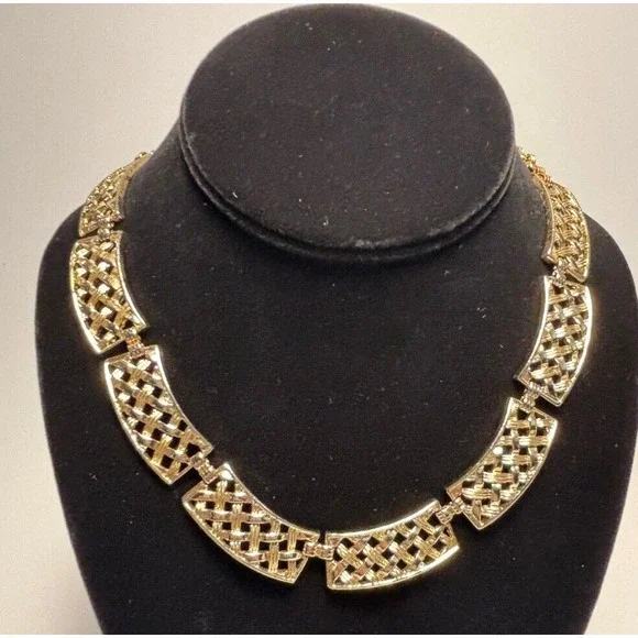Necklace Signed Sarah Coventry Chunky‎ Vintage Woven Metal Design Panel Choker