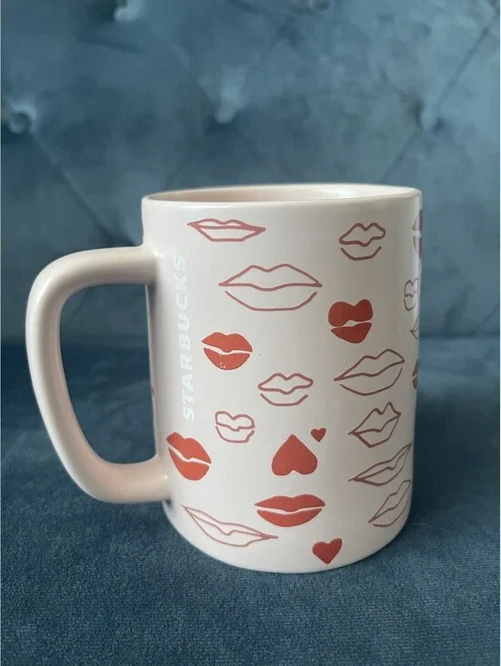 Starbucks Mug Coffee Pink Red Lips & Hearts Tea Cup 14 oz EUC