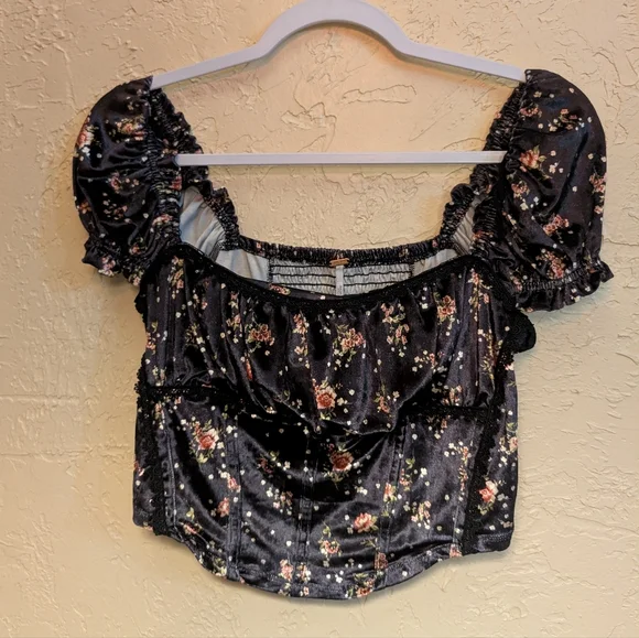 Free People Women's Black Floral Crop Top