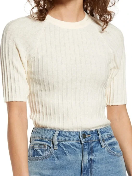 Free People Crewneck Rib Sweater. Size small / new without tags! So great.