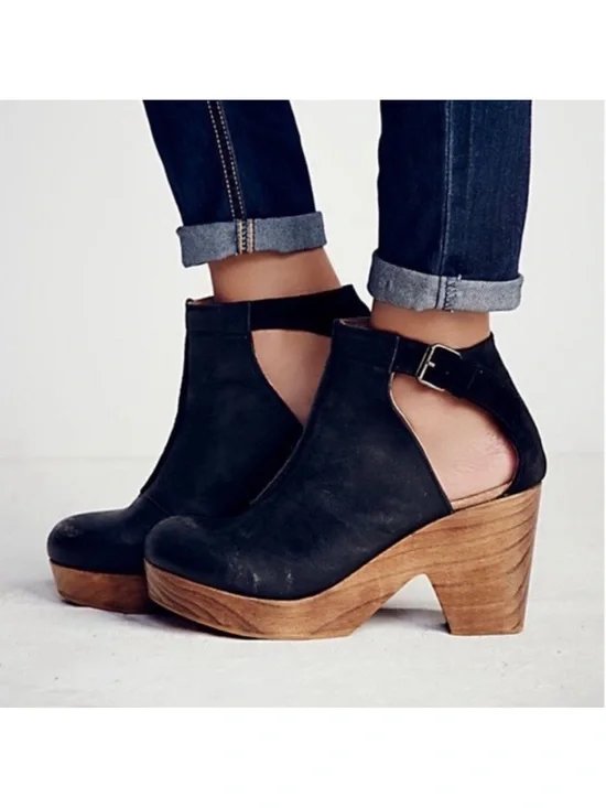 Free People Amber Orchard Clog in Black