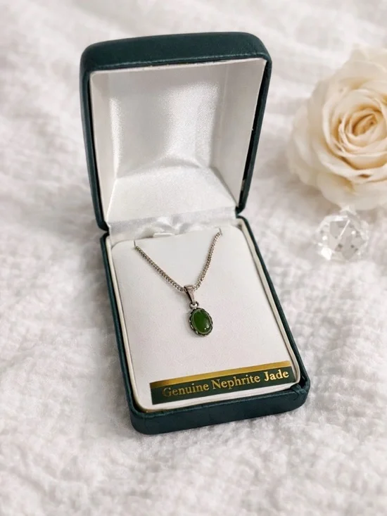 Genuine Nephrite Jade Pendant‎ Necklace Green Stone Silver Tone Chain Gift Box