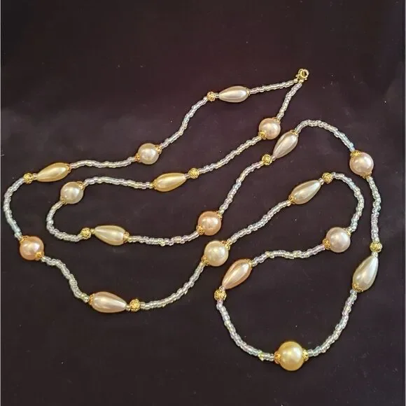 NIB Vintage Avon Pearly Pastel Rope Necklace - 54